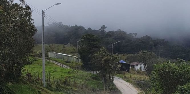 Alumbrado Público en la vereda Las Auras