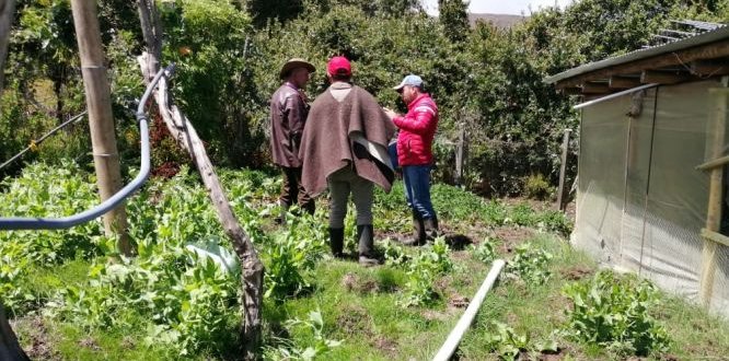 Equipo de profesionales de la ULATA realizan acompañamiento a sumapaceños Equipo de profesionales de la ULATA realizan acompañamiento a sumapaceños
