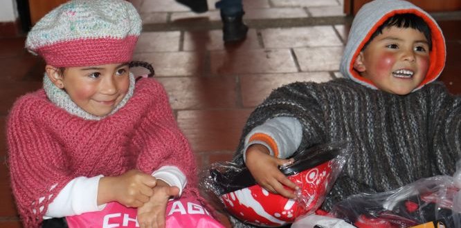 Los más pequeños se divirtieron recibiendo patines, tablets, juegos cognitivos