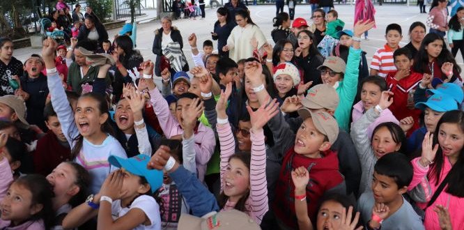 Los más pequeños se divirtieron recibiendo patines, tablets, juegos cognitivos