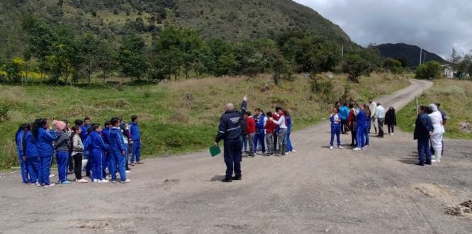 Simulacro de Evacuación el centro poblado de Betania Simulacro de Evacuación el centro poblado de Betania