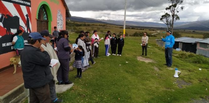 Simulacro de Evacuación en Nueva Granada A la comunidad se le realizó una charla sobre la actividad desarrollada, así como sobre riesgos en caso de peligro