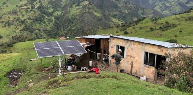 Panl Solar instalado en el hogar de Norberto Vega Panl Solar instalado en el hogar de Norberto Vega